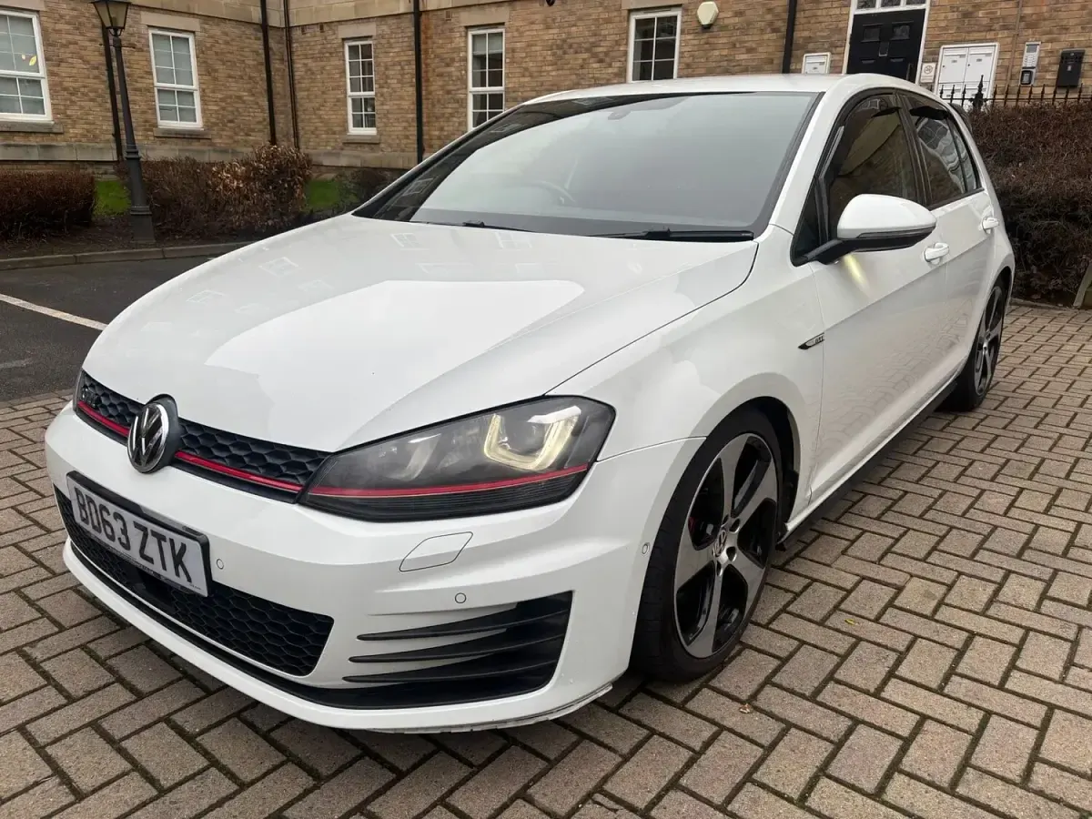 Used VW Golf VII GTI 2014 White Hatchback