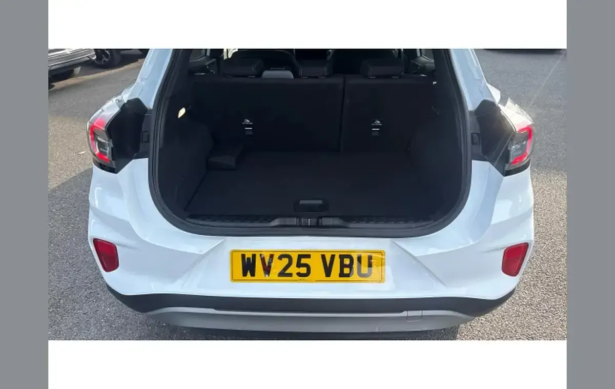 Used Ford Puma Titanium 125 HP (91 kW) 2025 White SUV