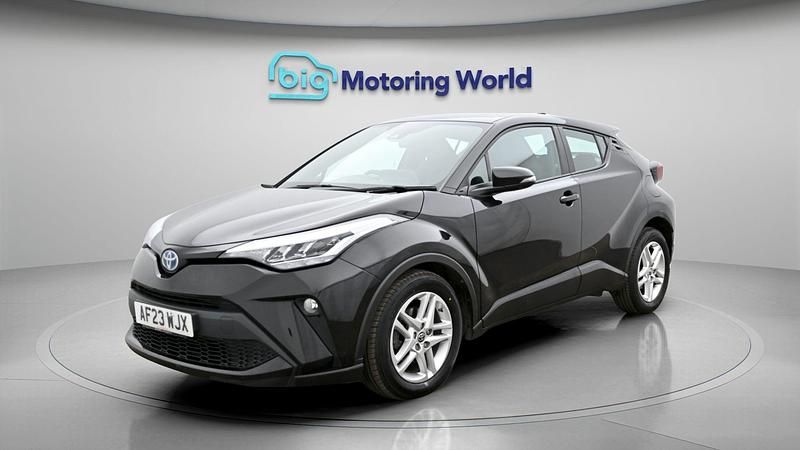 Used Toyota C-HR 122 HP (89 kW) 2023 SUV