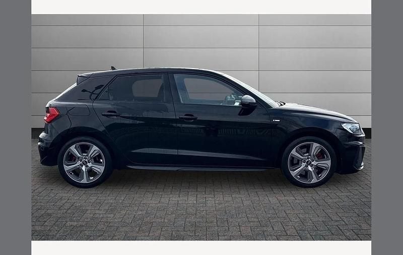 Used Audi A1 Competition 200 HP (147 kW) 2020 Black SUV