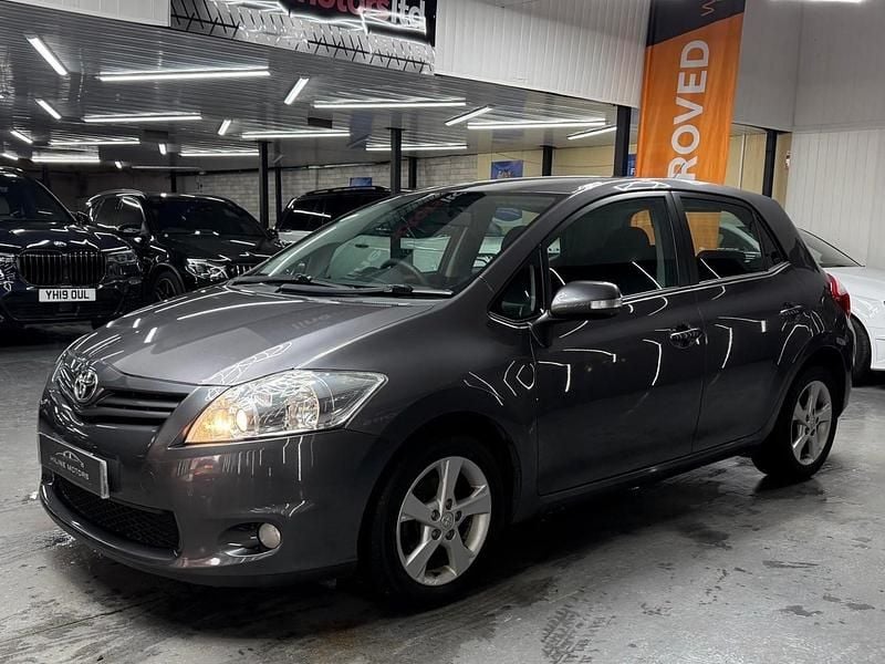 Used Toyota Auris 2010 Grey Hatchback