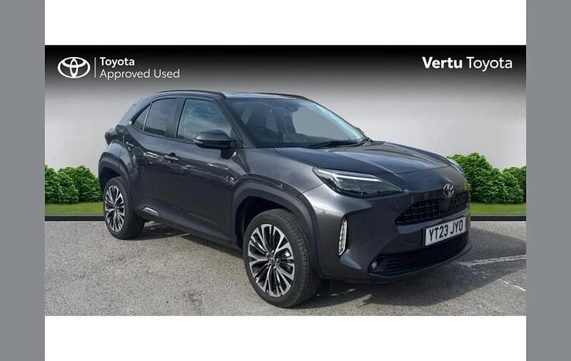 Used Toyota Yaris Cross 113 HP (83 kW) 2023 Grey SUV