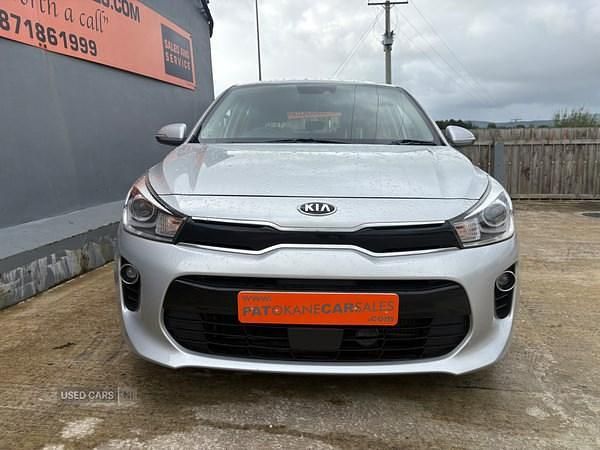 Used Kia Rio 76 HP (55 kW) 2017 Silver Hatchback