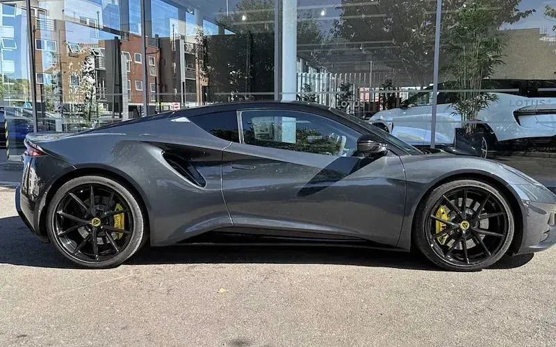 Used Lotus Emira 405 HP (297 kW) 2025 Coupe