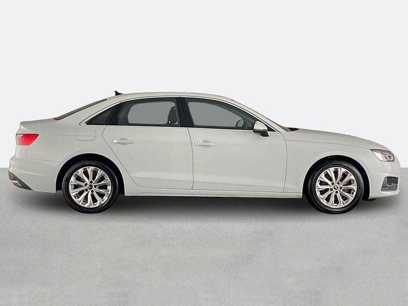 Used Audi A4 Comfort 150 HP (110 kW) 2022 White Sedan