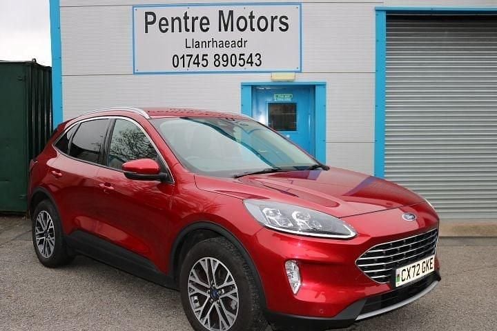 Used Ford Kuga Titanium 150 HP (110 kW) 2022 Red SUV