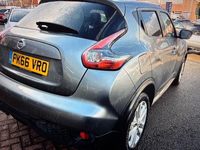 Used Nissan Juke N-Connecta 110 HP (80 kW) 2016 Grey SUV
