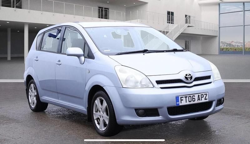 Blue Used 2006 Toyota Corolla Verso T3 MPV | £3,000 (Super price) - Image 1/4