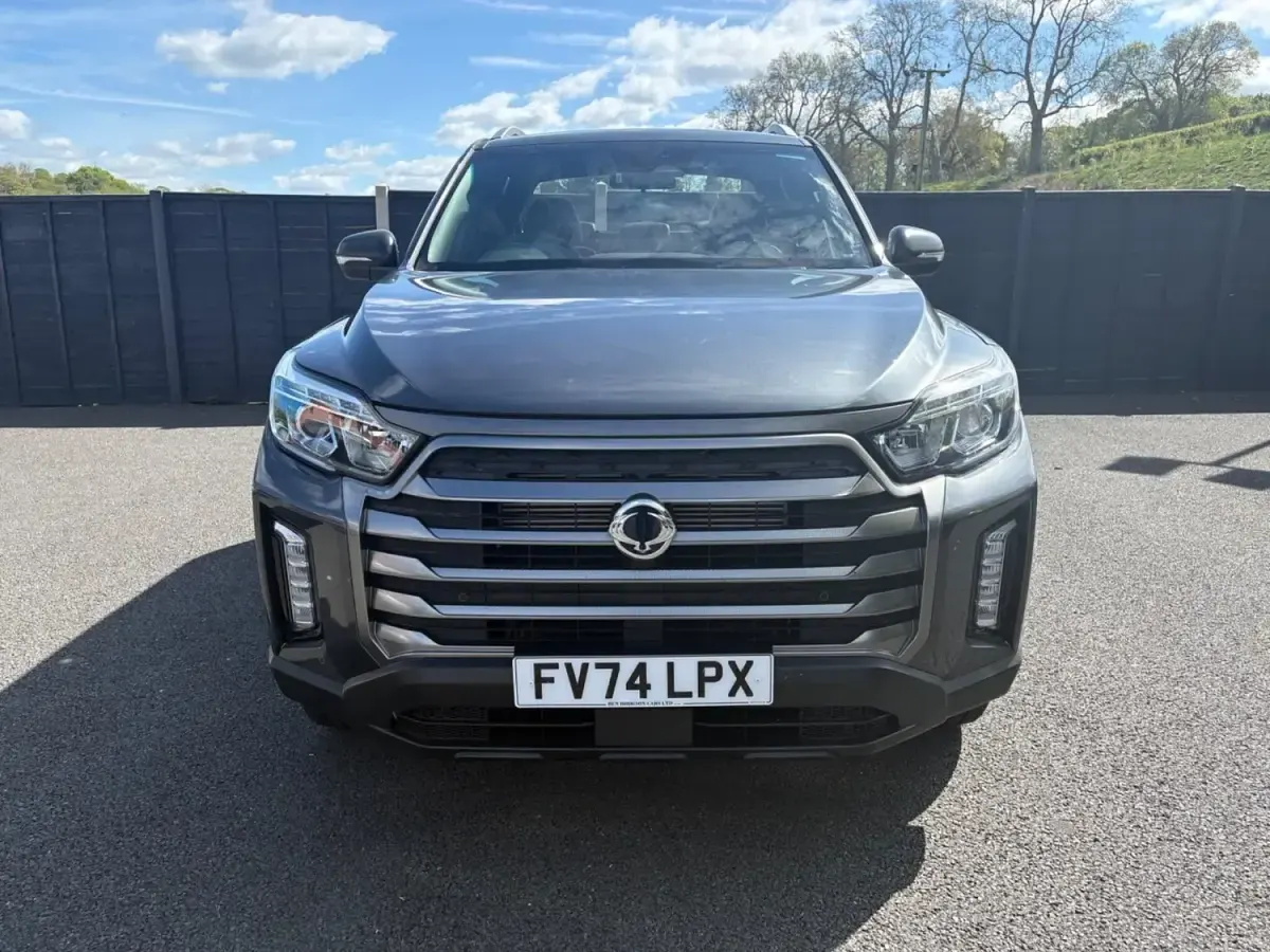 Used KGM Musso 199 HP (146 kW) 2024 Grey Pickup