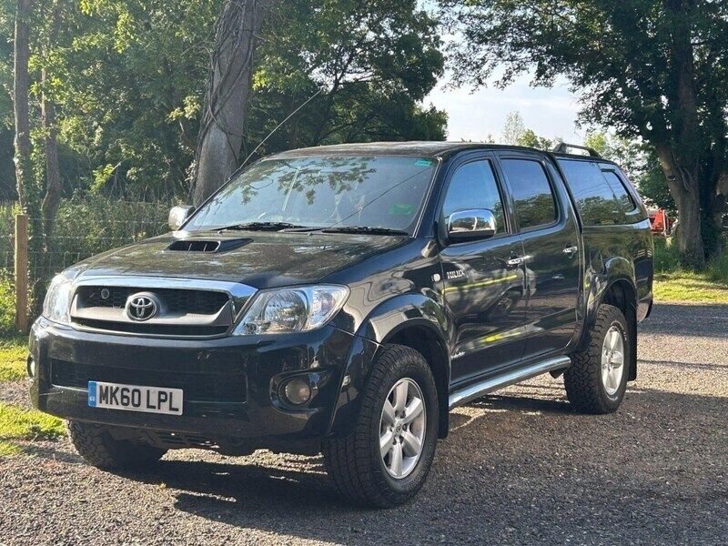 Black Used 2010 Toyota HiLux Pickup | £6,000 (Fair price) - Image 1/4