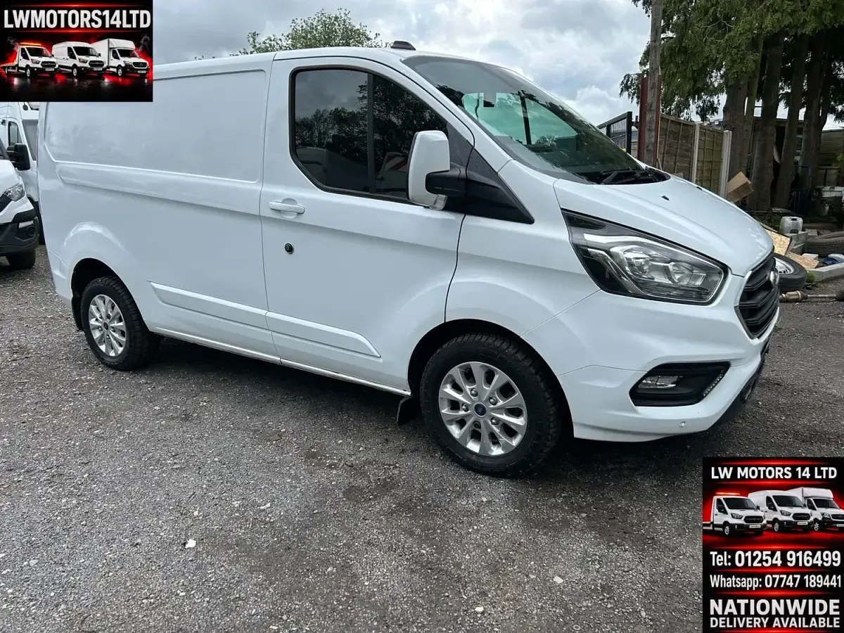 Used Ford Transit Custom Limited 130 HP (95 kW) 2021 White Van