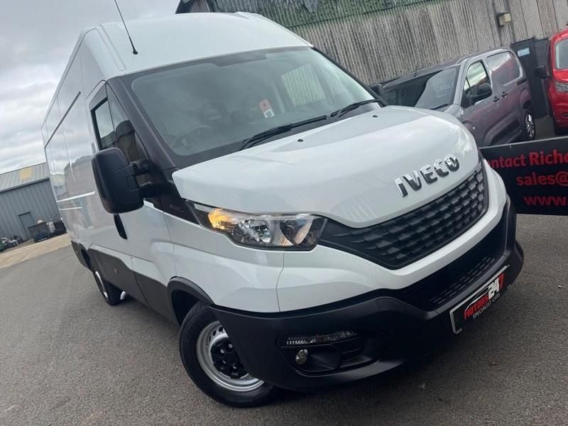 Used Iveco Daily 140 HP (102 kW) 2021 White Van