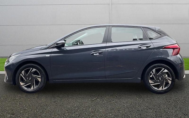 Used Hyundai i20 SE 101 HP (74 kW) 2023 Grey Hatchback