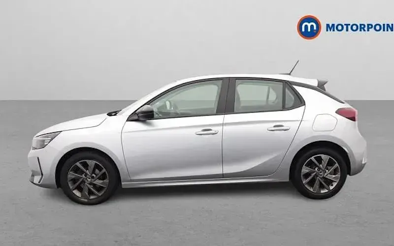 Usado Vauxhall Corsa Design Edition 75 HP (55 kW) 2024 Citadino