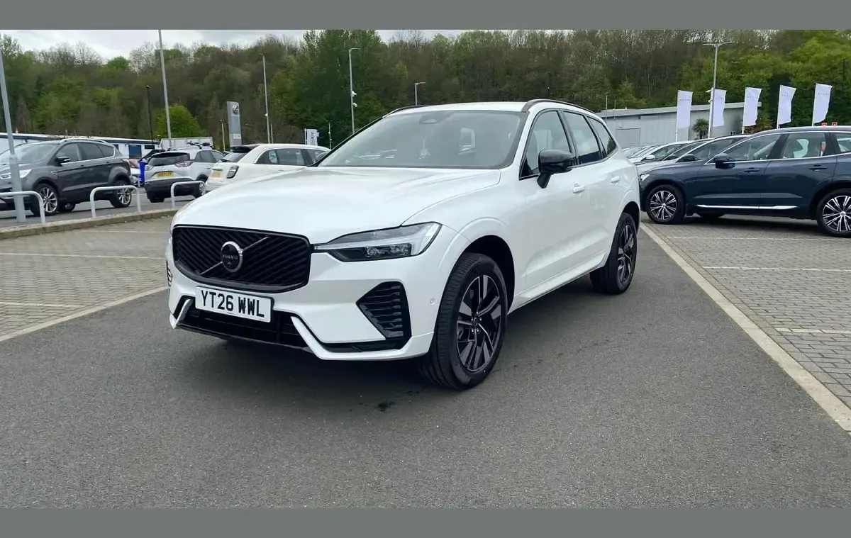 Used Volvo XC60 Plus 250 HP (183 kW) 2026 White SUV
