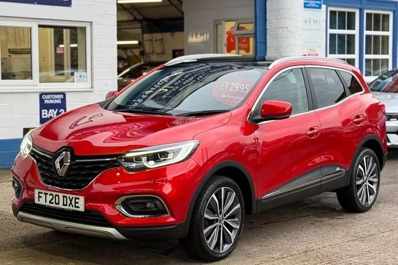 Flame red metallic Used 2020 Renault Kadjar Version S SUV | £12,995 (Fair price) - Image 1/1
