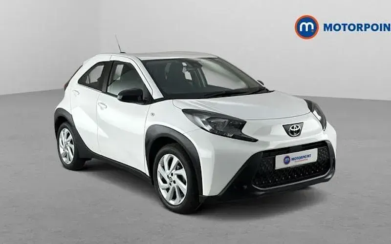 Used Toyota Aygo X PURE 72 HP (52 kW) 2023 SUV
