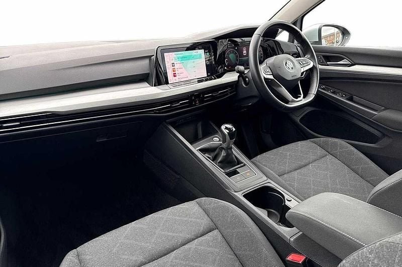 Used VW Golf VII Life 150 HP (110 kW) 2021 Silver Hatchback