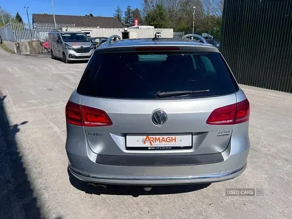Used VW Passat Executive 140 HP (102 kW) 2014 Silver Estate