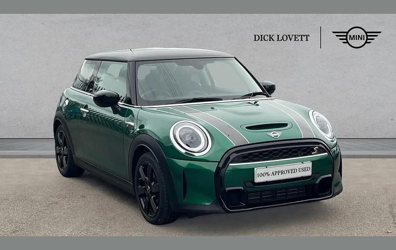 Green Used 2022 Mini Cooper S Classic Hatchback | £18,695 (Good price) - Image 1/4