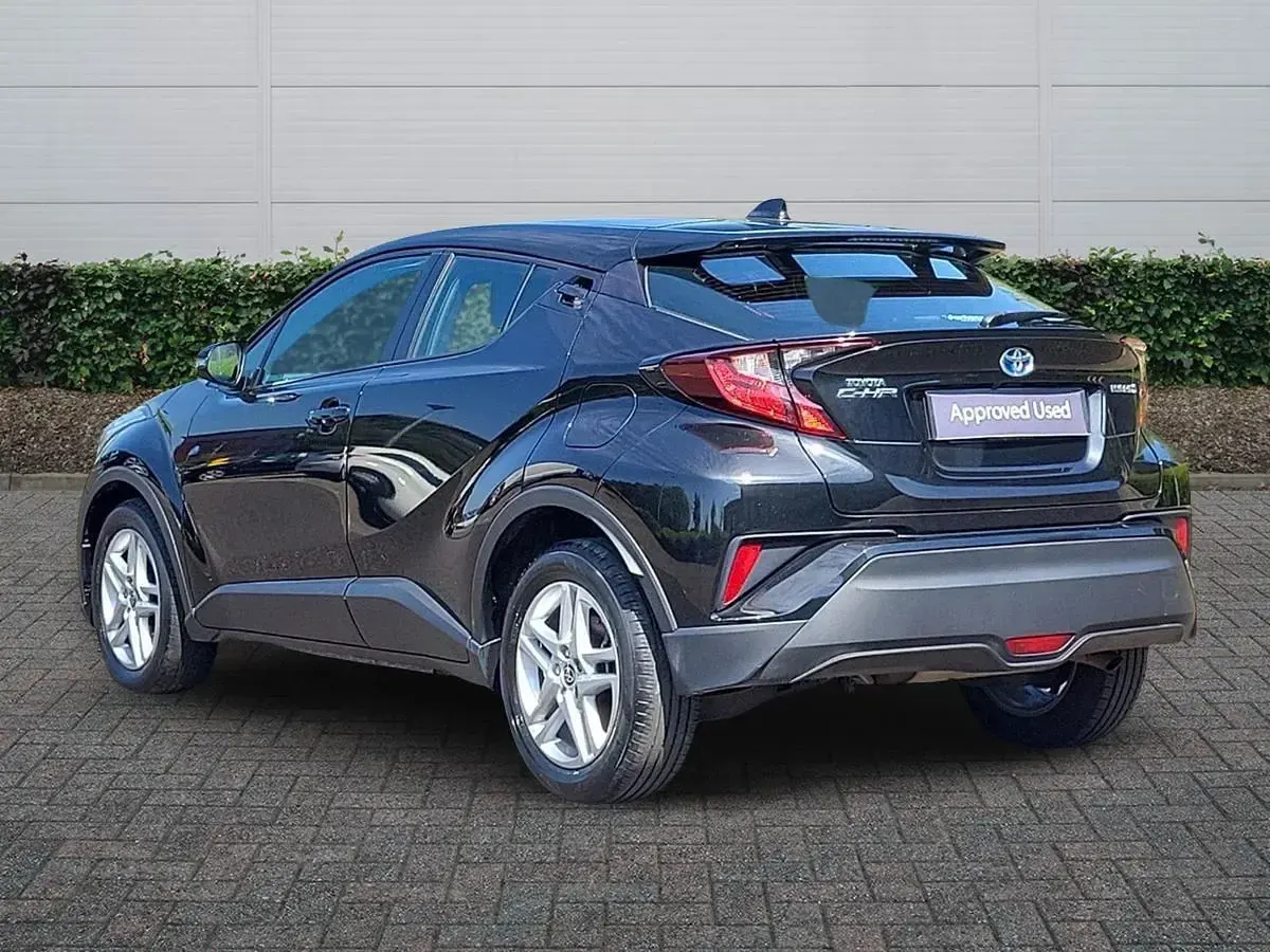 Używany Toyota C-HR 2023 Czarny SUV