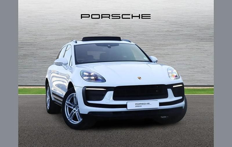 Used Porsche Macan 261 HP (191 kW) 2024 White SUV