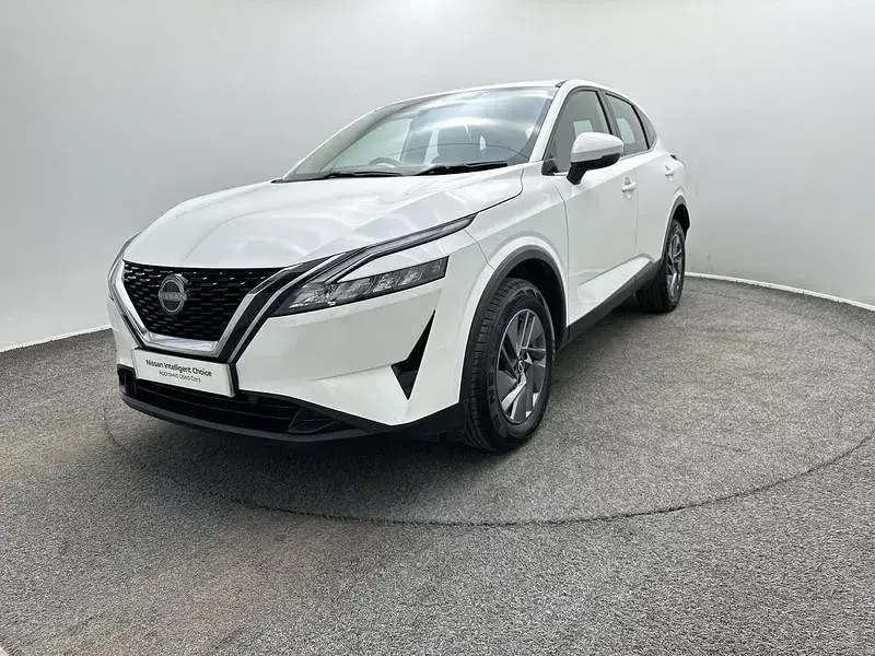 Used Nissan Qashqai Acenta Premium 2023 White SUV