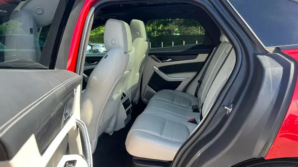 Used Jaguar F-Pace R-Dynamic 204 HP (150 kW) 2024 Red SUV