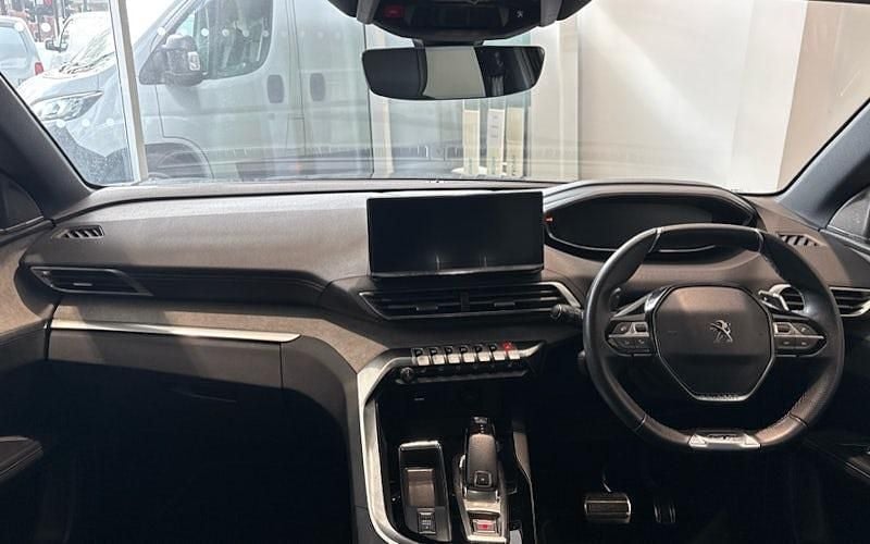 Used Peugeot 5008 Premium 131 HP (96 kW) 2022 Black SUV