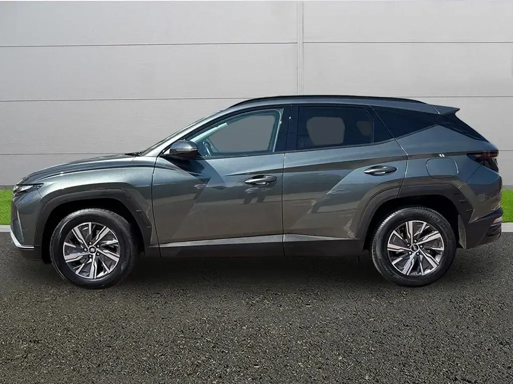 Usado Hyundai Tucson SE 230 HP (169 kW) 2022 Cinzento SUV