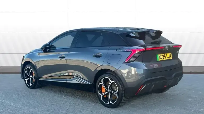 Używany MG MG4 EV 319 kW (435 KM) 2025 Szary Hatchback