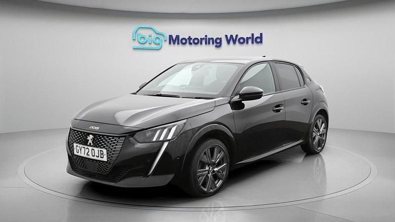 Used Peugeot 208 GT 100 HP (73 kW) 2022 Black Hatchback