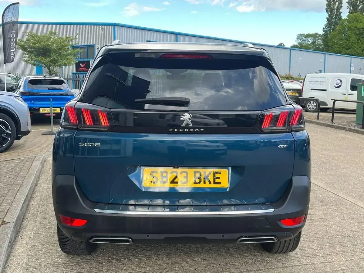 Used Peugeot 5008 GT 129 HP (94 kW) 2023 Blue SUV