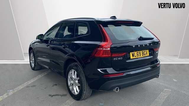 Used Volvo XC60 Momentum 190 HP (139 kW) 2020 Black SUV