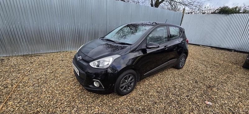 Used Hyundai i10 Premium 87 HP (63 kW) 2014 Black Hatchback