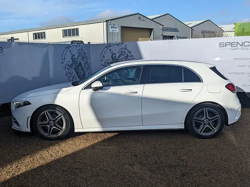 Used Mercedes A180 AMG Line Premium 116 HP (85 kW) 2019 White Hatchback