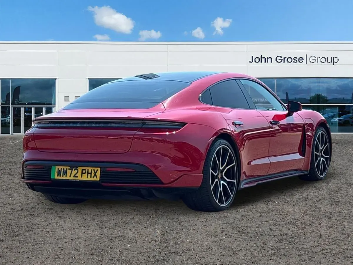 Used Porsche Taycan 350 kW (476 HP) 2023 Red Sedan