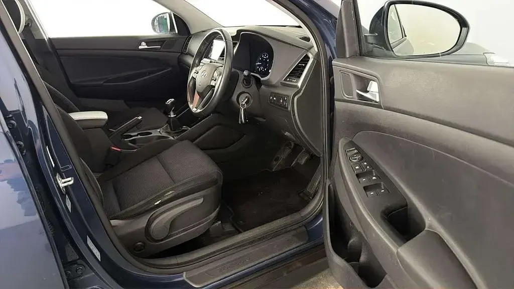 Used Hyundai Tucson SE 177 HP (130 kW) 2017 Blue SUV