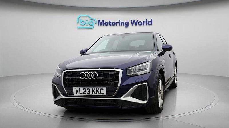 Used Audi Q2 S-Line 150 HP (110 kW) 2023 Blue SUV