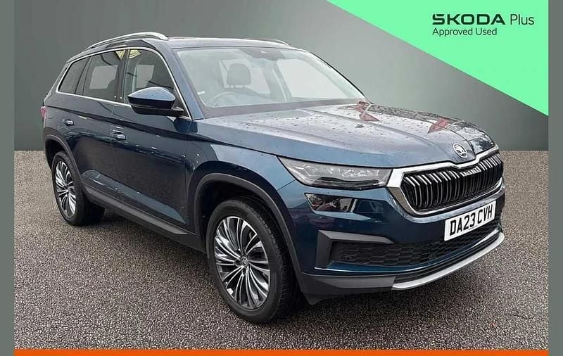 Used Skoda Kodiaq SE L Executive 150 HP (110 kW) 2023 Petrol blue metallic SUV