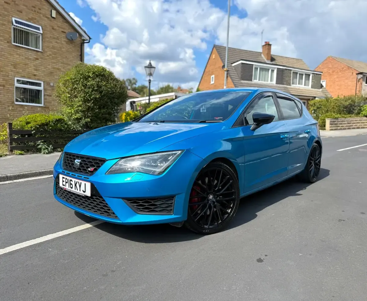 Used Seat Leon Cupra 290 285 HP (209 kW) 2016 Blue Hatchback