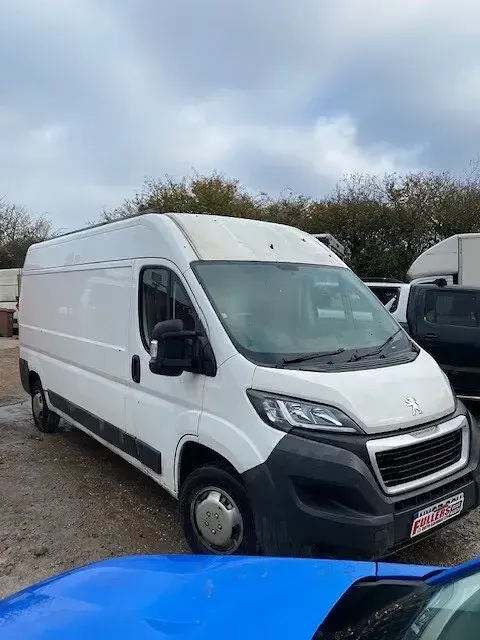 Used Peugeot Boxer 130 HP (95 kW) 2017 White Van