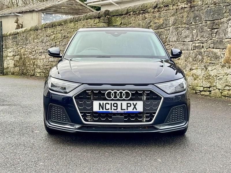 Used Audi A1 Sportback Sport 116 HP (85 kW) 2019 Blue Hatchback