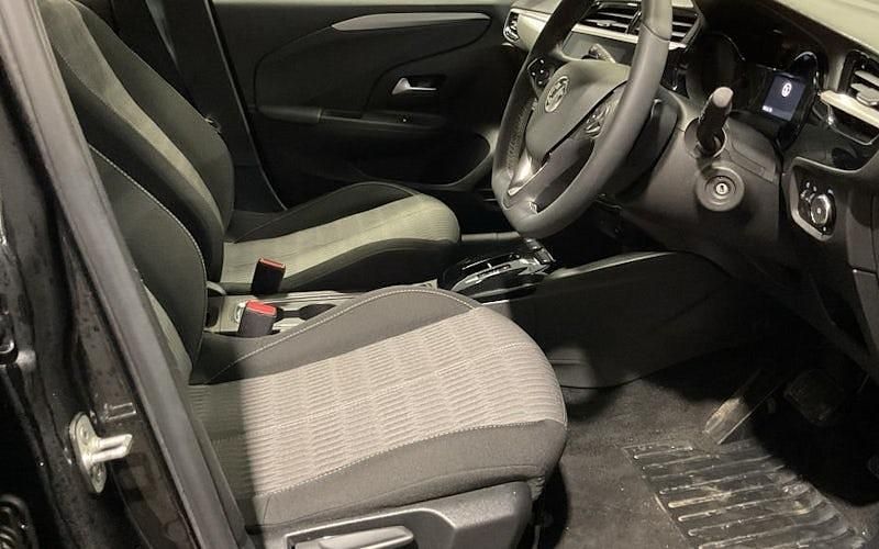 Used Vauxhall Corsa Design Edition 101 HP (74 kW) 2023 Black Hatchback