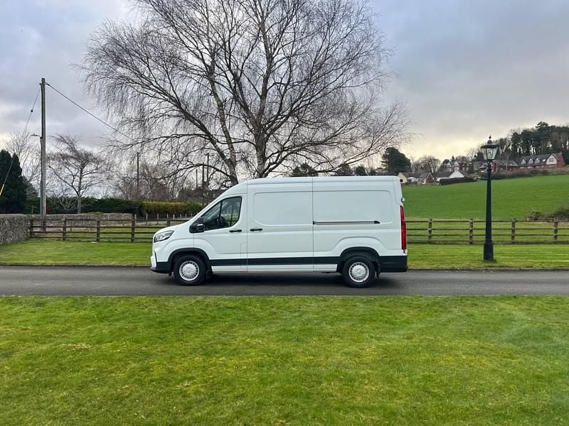 Used Maxus V90 150 HP (110 kW) 2024 White Van