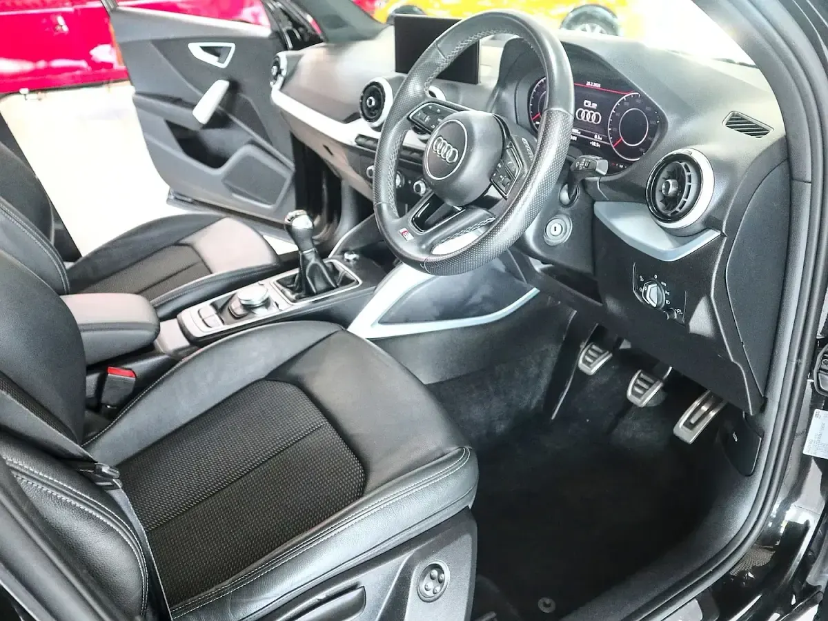 Used Audi Q2 S-Line 108 HP (79 kW) 2021 Black SUV