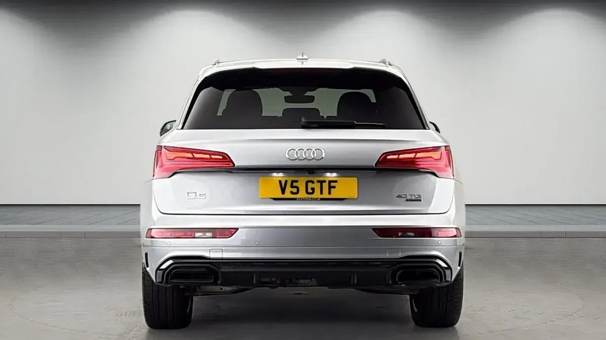 Used Audi Q5 Design 204 HP (150 kW) 2022 Floret silver metallic SUV