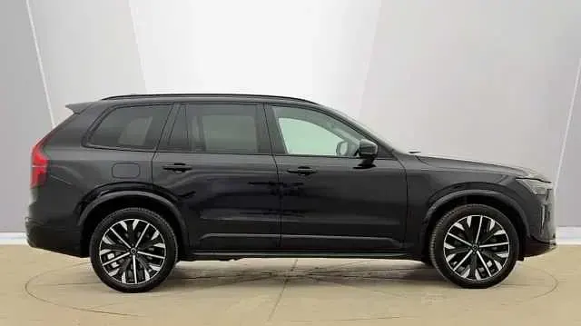 Used Volvo XC90 Plus 455 HP (334 kW) 2025 Black SUV