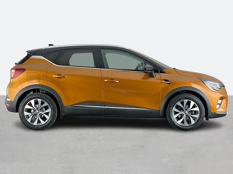 Used Renault Captur Version S 90 HP (66 kW) 2021 Orange/black SUV