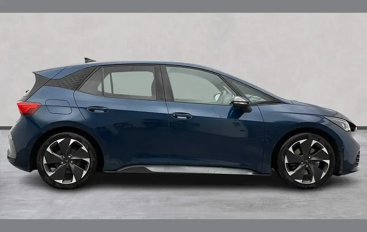 Used Cupra Born e-Boost 166 kW (226 HP) 2022 Blue Hatchback